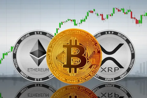 تتماسك أسعار البتكوين والإيثريوم على الرغم من ارتفاع الدولار الأمريكي