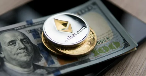 ينتظر المضاربون على الارتفاع الحركة الكبيرة التالية حيث لا يزال سعر Ethereum مقيدًا بالنطاق.